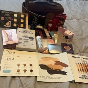 Assorted Beauty and Skincare Set in Cosmetic Case